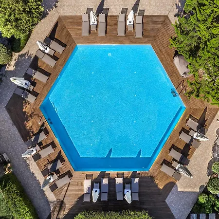 Costa 3*