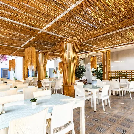 Costa 3*