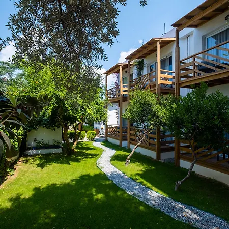 Costa Otel 3*